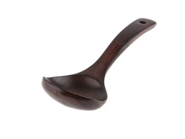 Tahta kaşık beyaz arkaplanda izole edildi