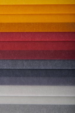 Arka plan olarak renkli karton