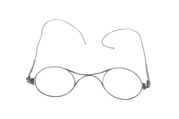 Jante de metal velho para óculos isolados no fundo branco — Fotografia de Stock