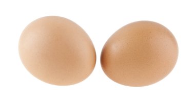 Beyaz arkaplanda izole edilmiş tavuk yumurtası