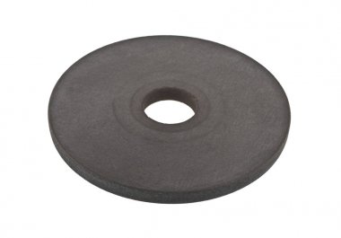 Beyaz arka plan üzerinde izole aşındırıcı daire