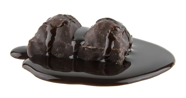 Chocolade Snoepjes Vloeibare Chocolade Geïsoleerd Witte Achtergrond — Stockfoto