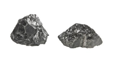 kömür beyaz arkaplanda izole edildi