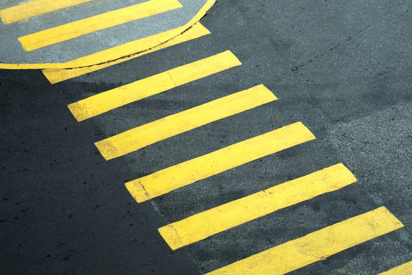 Pedestrian yellow crossing asphalt lines walkway lane — Stock Photo, Image