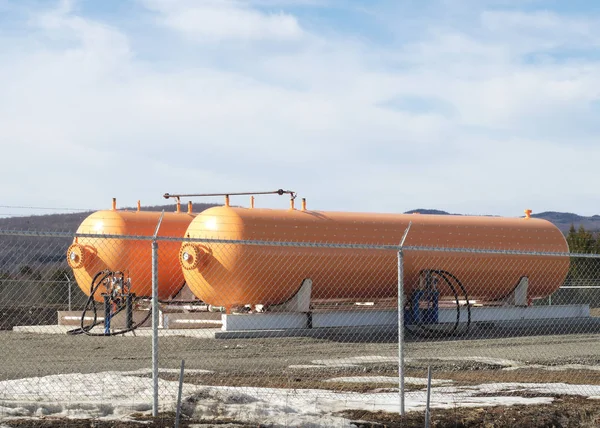 Tanque de gas propano energía petróleo contenedor botella de gasolina — Foto de Stock