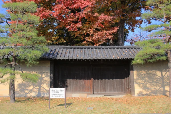 Деревянная архитектура храма Тодзи в Киото — стоковое фото