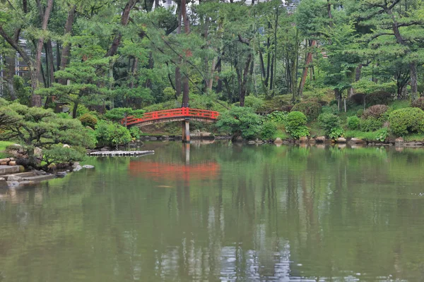 Jardin de style japonais à Hiroshima, Japon . — Photo