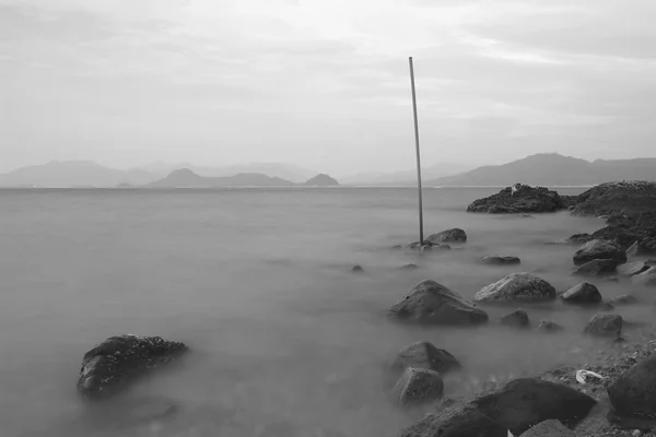 A praia à beira da baía em 2016 — Fotografia de Stock