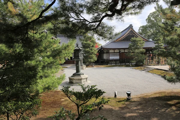 Trädgård av Byodo-in-templet i Kyoto, Japan — Stockfoto