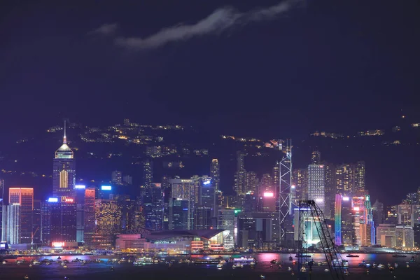 Hong Kong paesaggio urbano di notte — Foto Stock