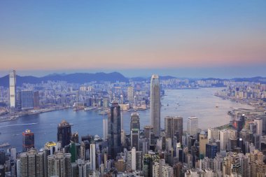 Hong Kong manzarası görünümünden zirve.