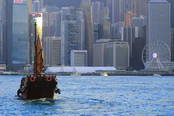 홍콩 항구 관광 정크 — 스톡 사진