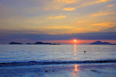 Akciğer Kwu tan, Tuen Mun günbatımı