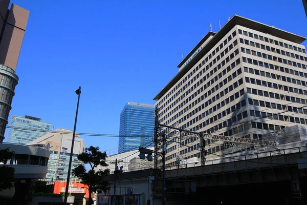 Edifício de escritórios moderno em Umeda — Fotografia de Stock