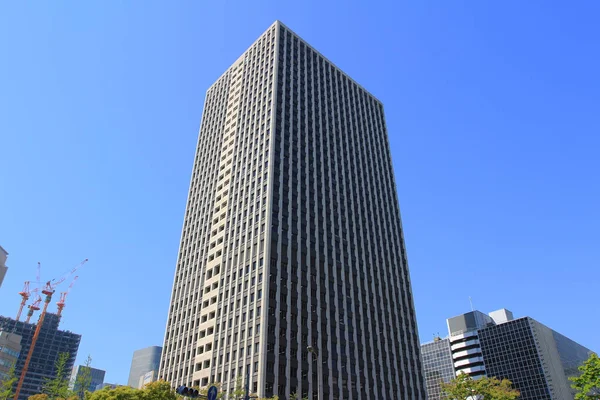Moderno edificio de oficinas en Umeda —  Fotos de Stock