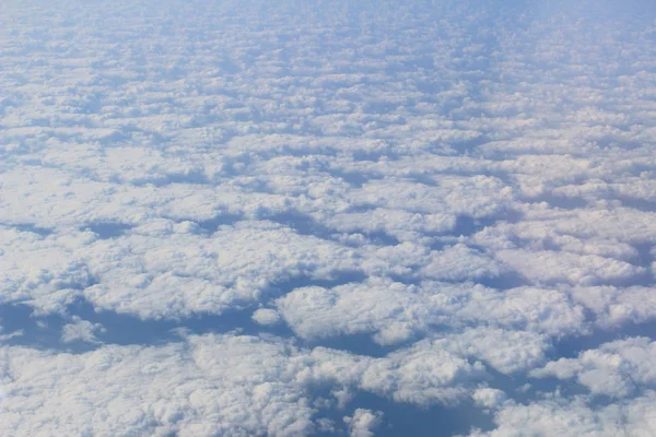 Gorgeous white clouds in the blue sky — Stock Photo, Image