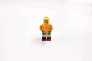  LEGO inşaat oyuncak popüler bir çizgidir