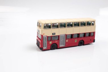 Hong kong otobüs izole kırpma yolu ile