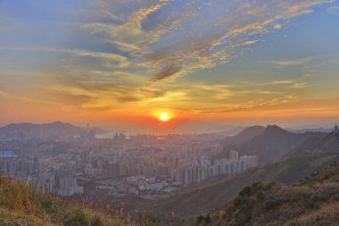 Hong Kong Kowloon ayında en yüksek görüldüğü gibi