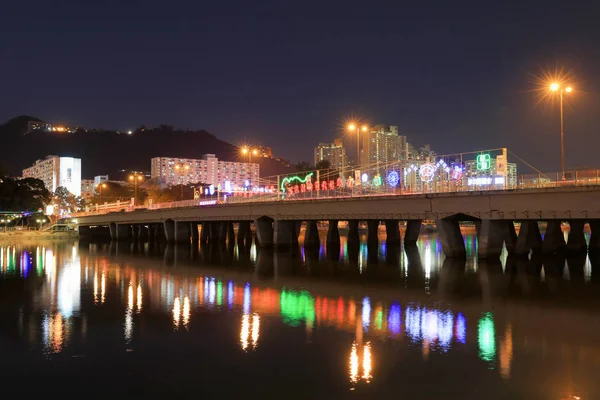  Sha Tin şenlikli aydınlatma River