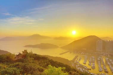 Aberdeen tayfun sığınak gün batımında