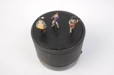 mon grup rakam hoparlöre