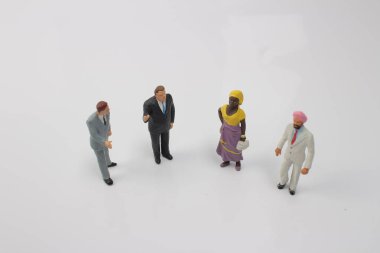 Yabancı ziyaretçi figürü