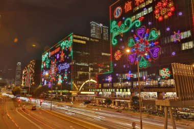  Tsim Sha Tsui doğusunda, Noel aydınlatma.