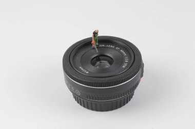 küçük yani lens temizleme