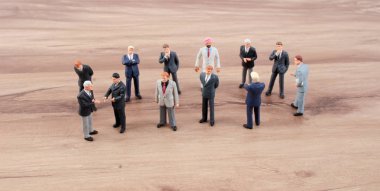 küçük iş adamları grubu