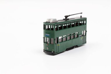 Çift katlı alçak taban tramvay, küçük 