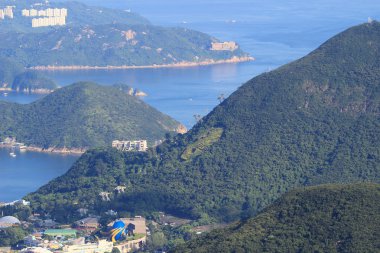  Zirve görünümünden derin su Bay