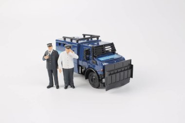 küçük silah polisle alay