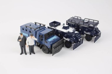 küçük silah polisle alay