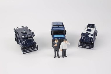 küçük silah polisle alay