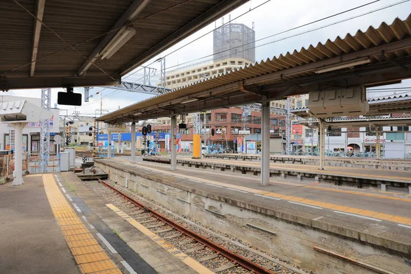La ferrovia di Nishitetsu a fukuoka — Foto Stock