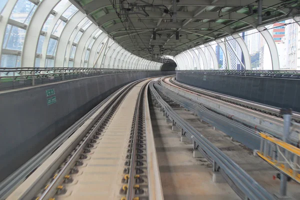 El Tren en la ciudad —  Fotos de Stock