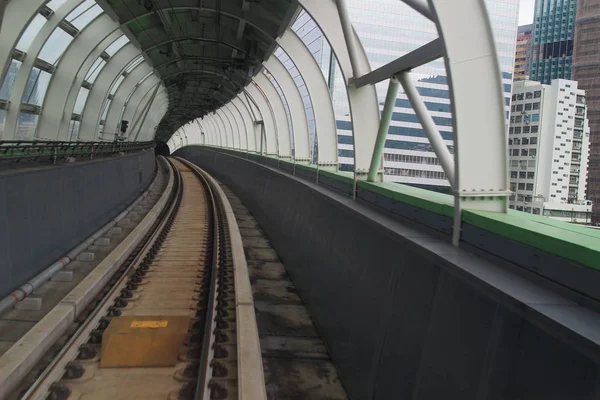 El Tren en la ciudad — Foto de Stock