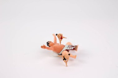  Sumo güreşçisi küçük