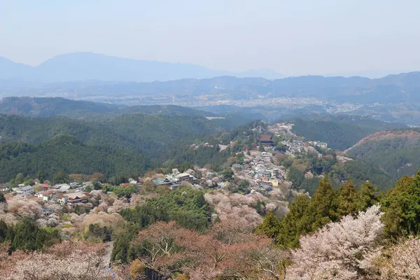 Храм Ёсино Микумари, Ёсинояма, Нара , — стоковое фото