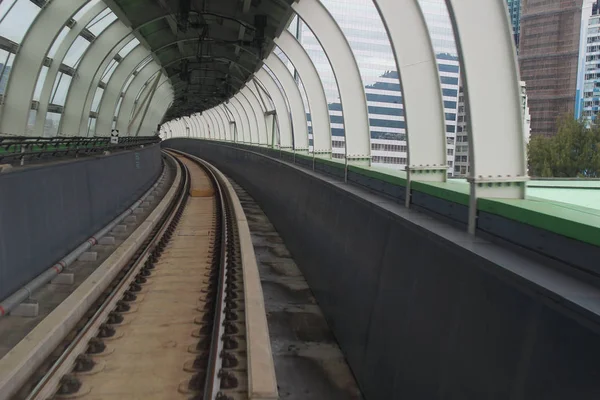 El Tren en la ciudad — Foto de Stock