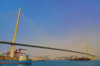 Tsing Yi Stonecutters köprüsünde