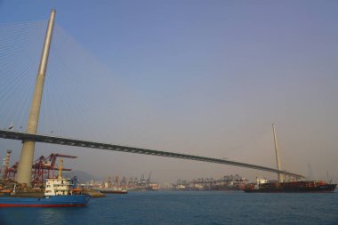 Tsing Yi Stonecutters köprüsünde