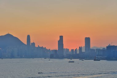 Hong Kong gün batımı zaman.
