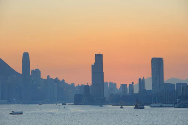 Hong Kong o zachodzie słońca. Widok z Kowloon — Zdjęcie stockowe