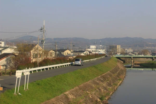 Train vue de l'extérieur d'Osaka à Nara, Japon — Photo