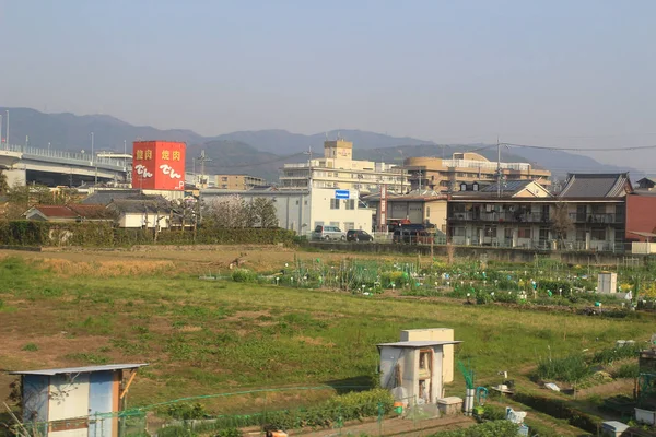 Treno vista esterna di Osaka a Nara, Giappone — Foto Stock