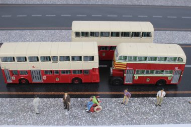 İzole klasik Londra otobüs modeli 