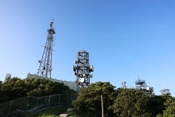 Torre de sinal de telecomunicações — Fotografia de Stock