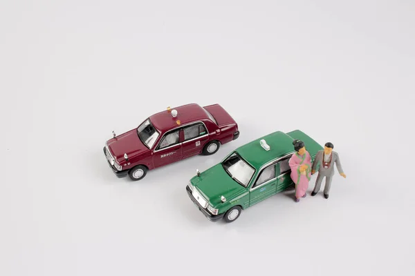 玩具的日文出租车在背景 — 图库照片